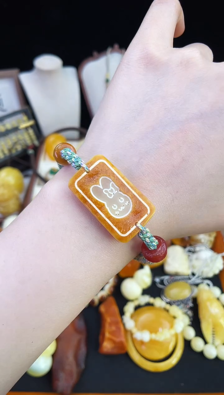 琥珀未镶嵌珠宝奇石柒月