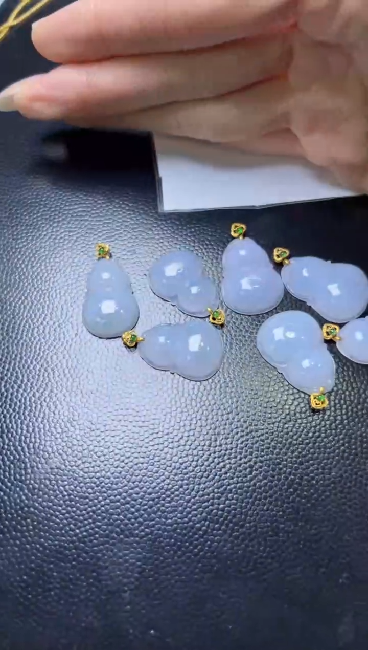 颈饰18K金镶嵌翡翠多样性发一件/3