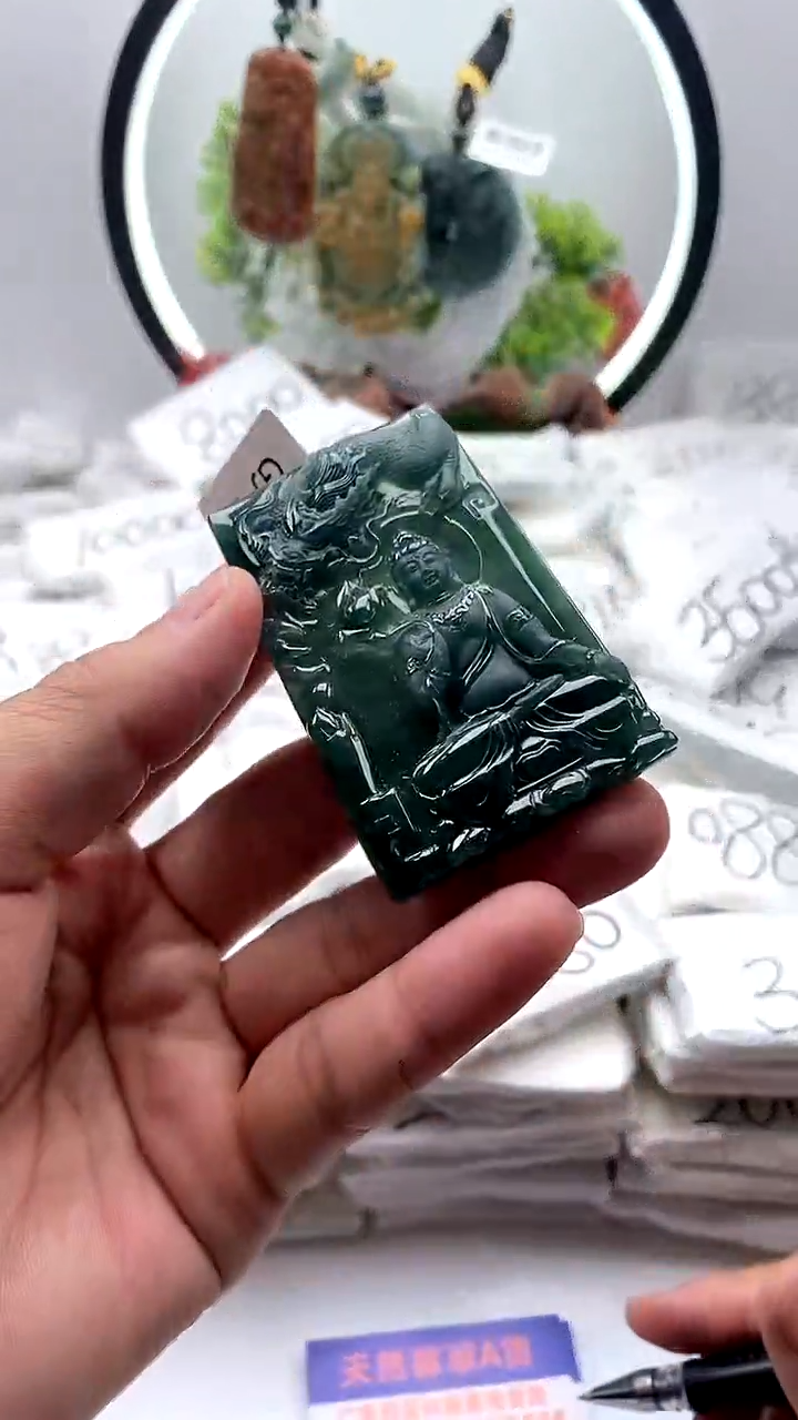 【闪购商品】翡翠颈饰未镶嵌大势至