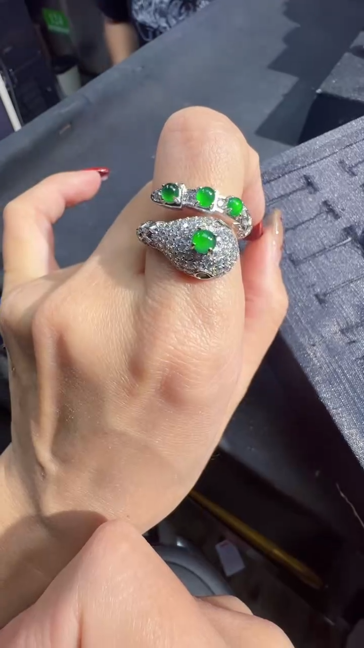 【闪购商品】定制翡翠未镶嵌戒指商品多样性发货1