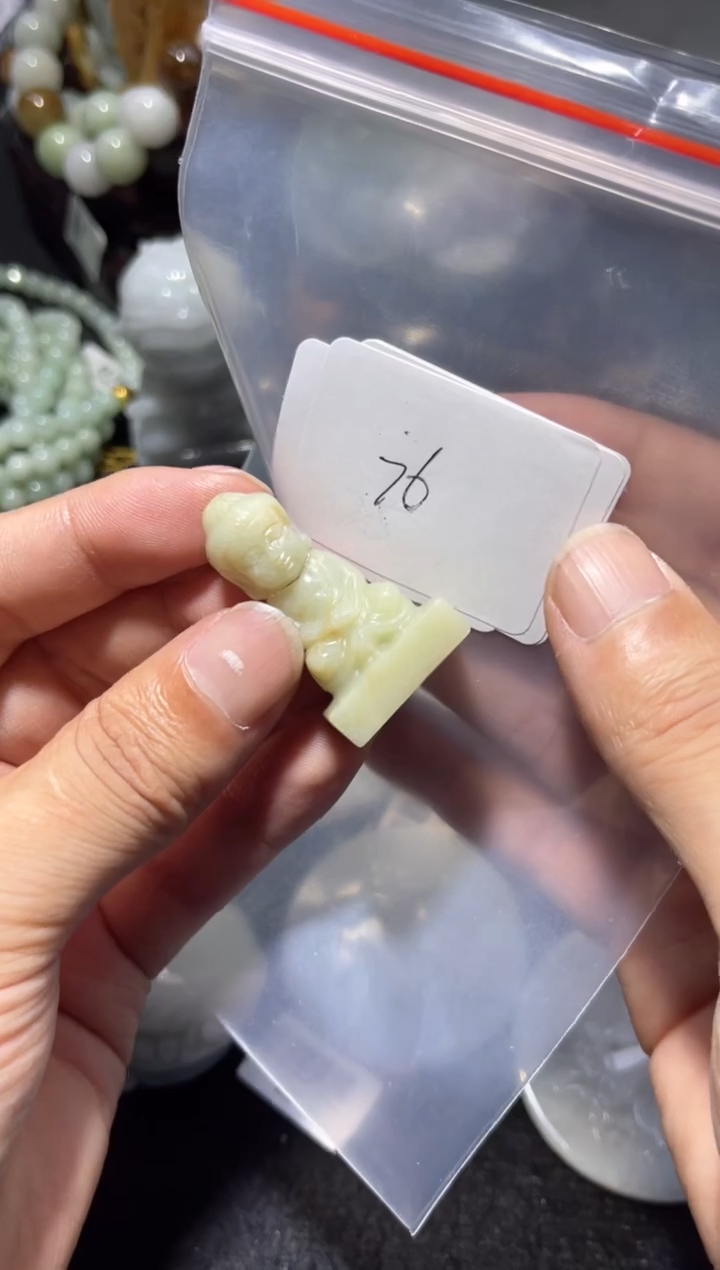 【闪购商品】翡翠颈饰未镶嵌00000076