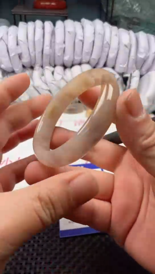 【闪购商品】石英质玉手镯未镶嵌75-60多样性发货看清圈口下单