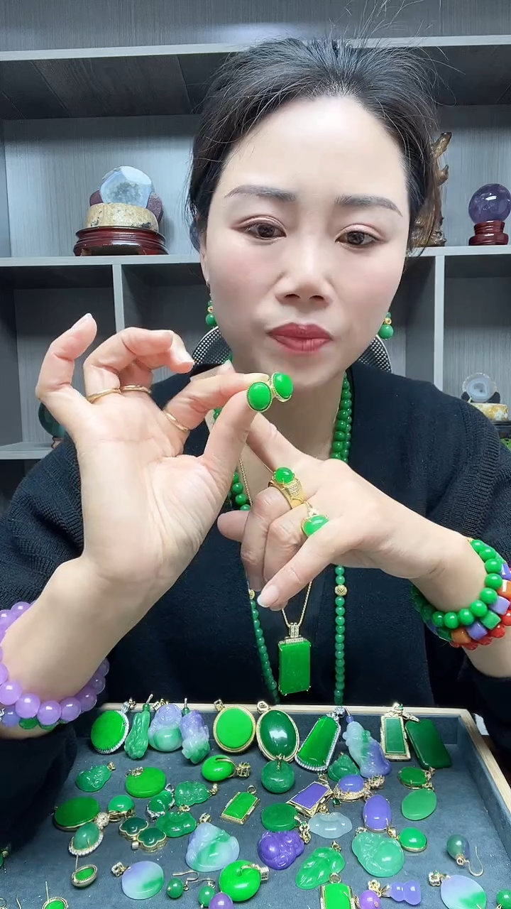 【闪购商品】翡翠耳钉14K金镶嵌耳饰