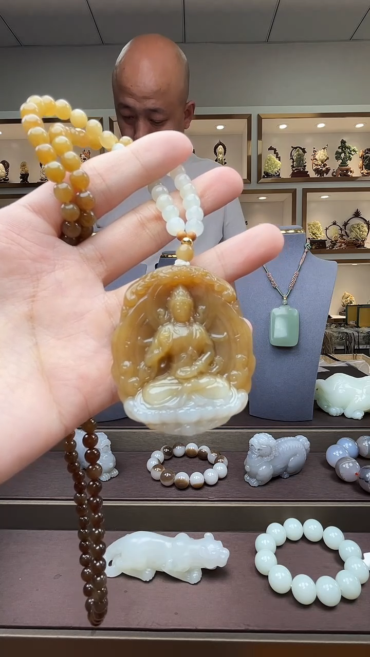 和田玉未镶嵌颈饰苏