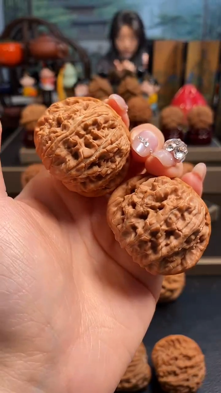 【闪购商品】文玩核桃吊坠K422白狮子43