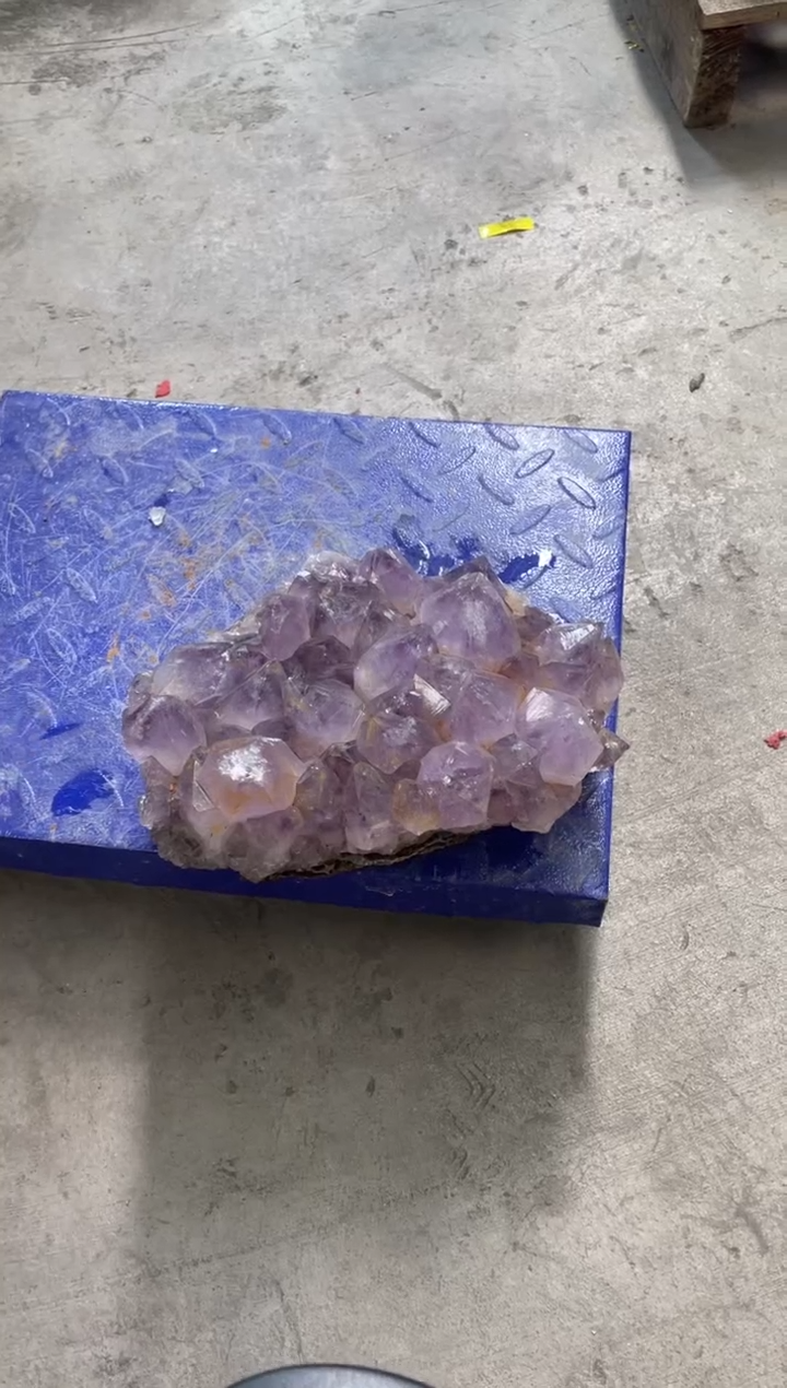 【闪购商品】紫晶原石未镶嵌天然紫水晶原石摆件拍8单99发1