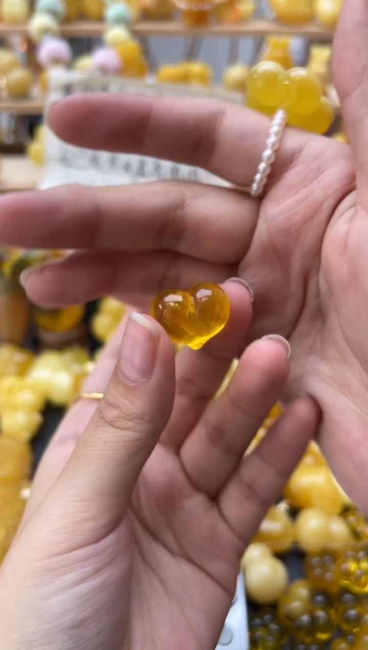 琥珀未镶嵌珠宝奇石052琥珀蜜蜡微瑕