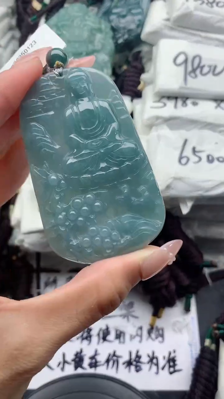 翡翠未镶嵌颈饰555555555555