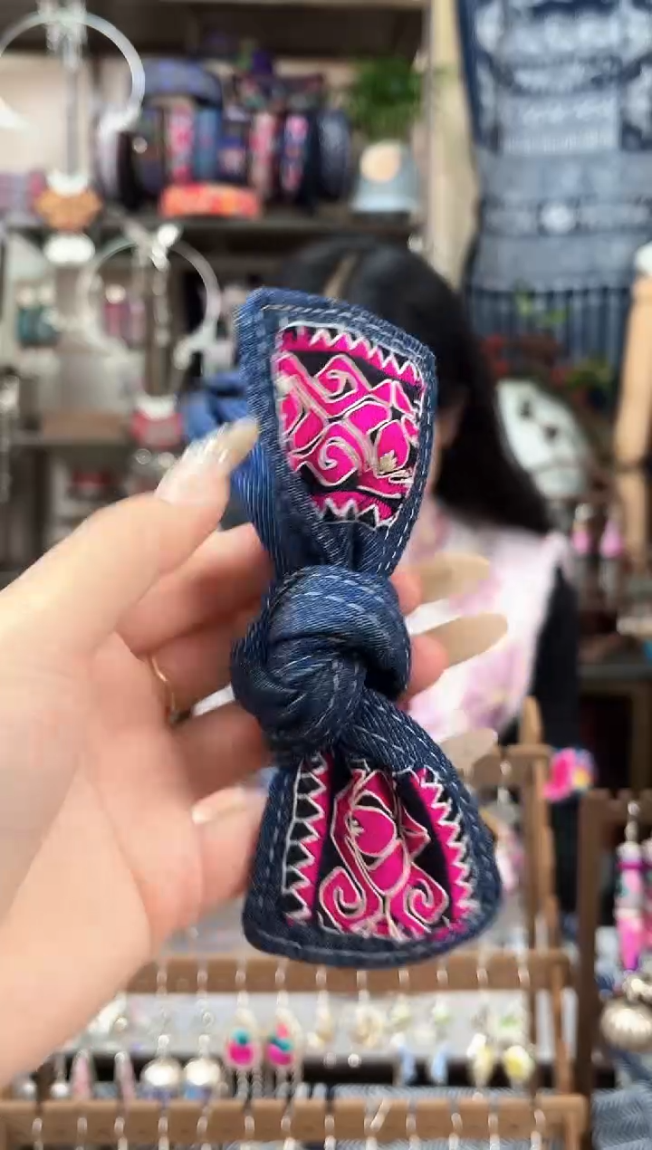 织绣民族风非遗老绣苗银饰品120