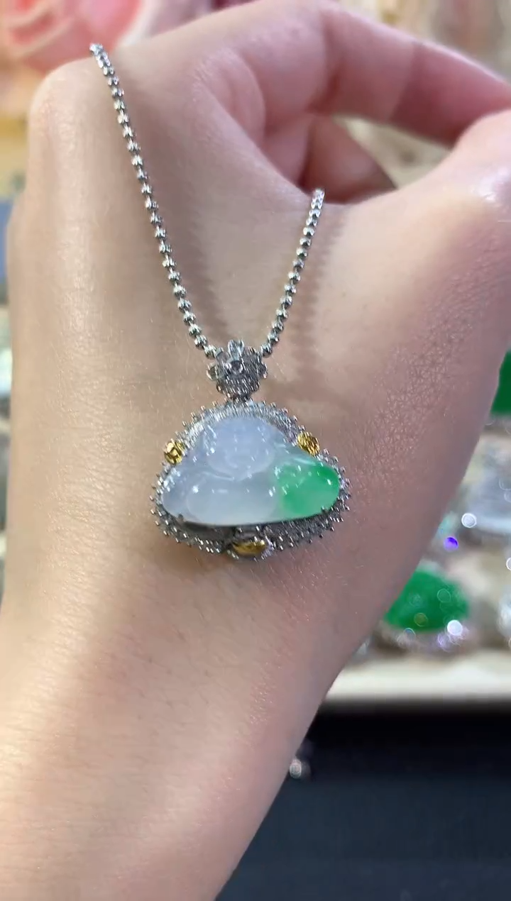 吊坠(不含链)18K金镶嵌翡翠冬日珠宝W21