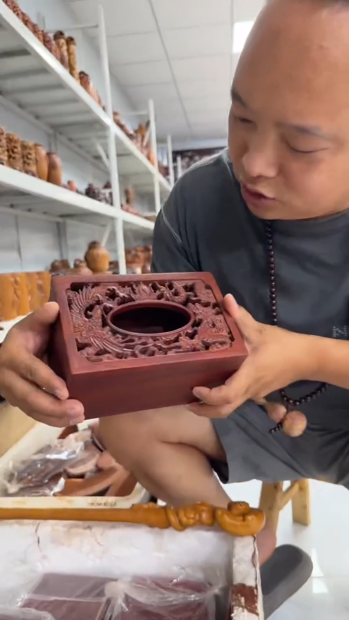 花梨木类木雕款工艺品88888888