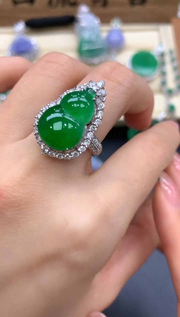 【闪购商品】翡翠戒指18K金镶嵌611 -中国好珍宝