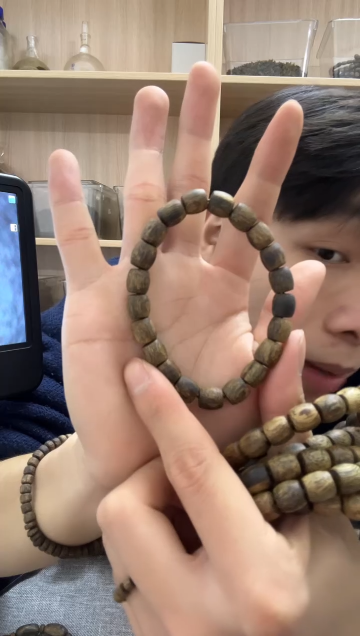 【闪购商品】沉香手串09鼓珠单圈8克+ 多样性发其一