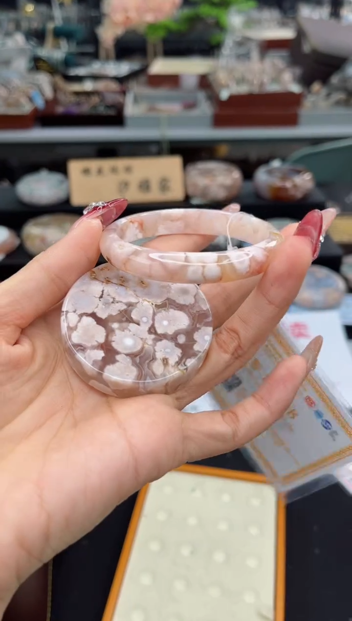 【闪购商品】石英质玉手镯未镶嵌53圈口（赠品镯心）3507326