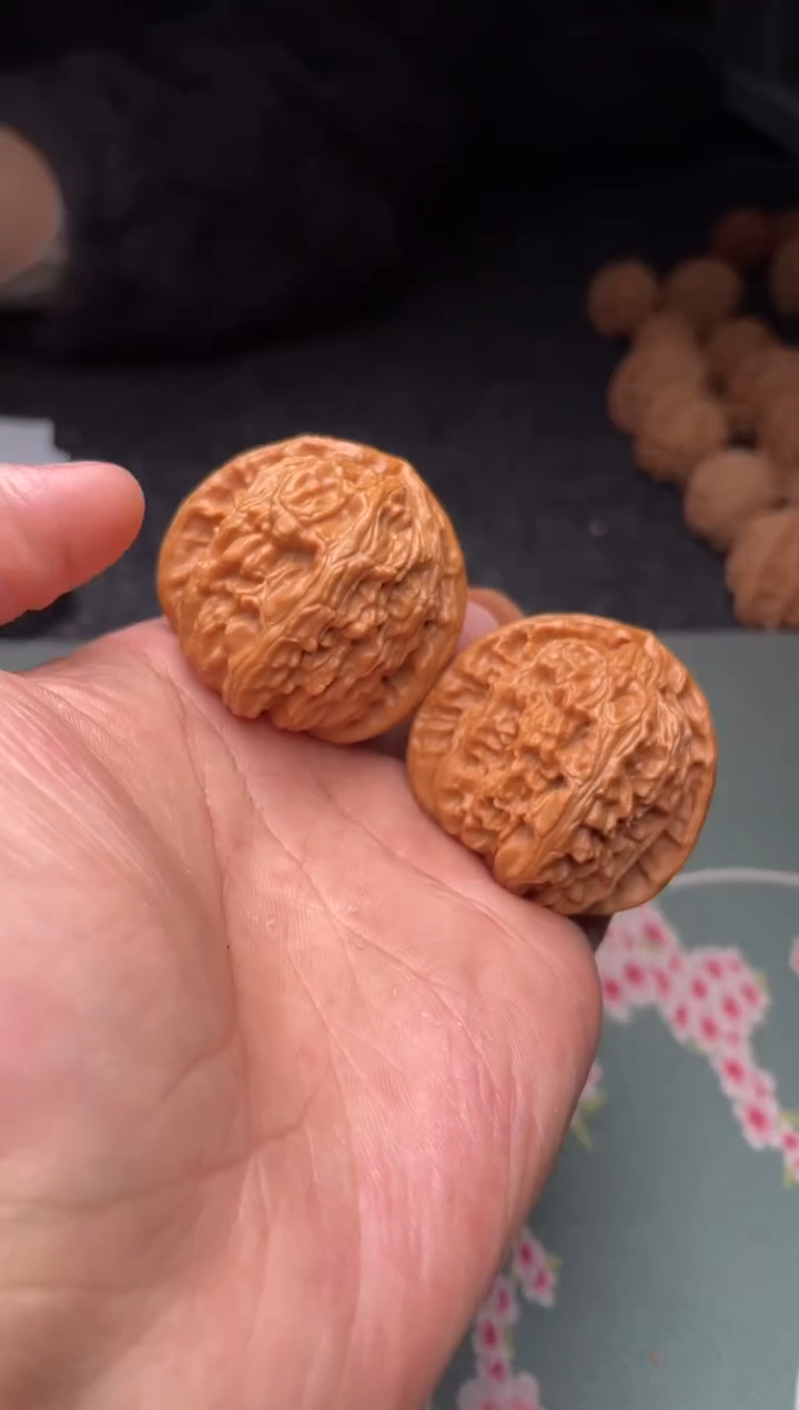 把件文玩核桃a208   白狮子    40尺