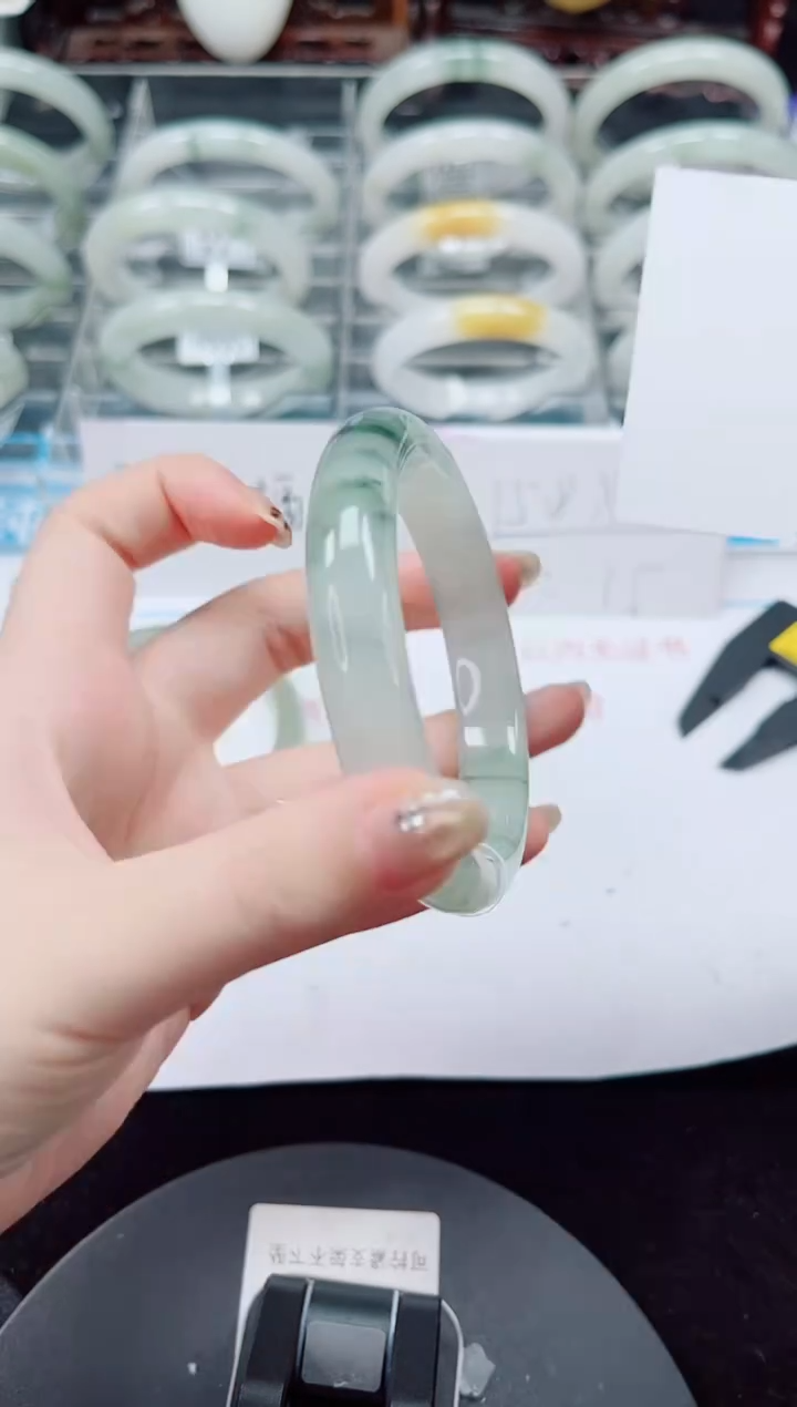 未镶嵌手镯石英质玉141-57/58