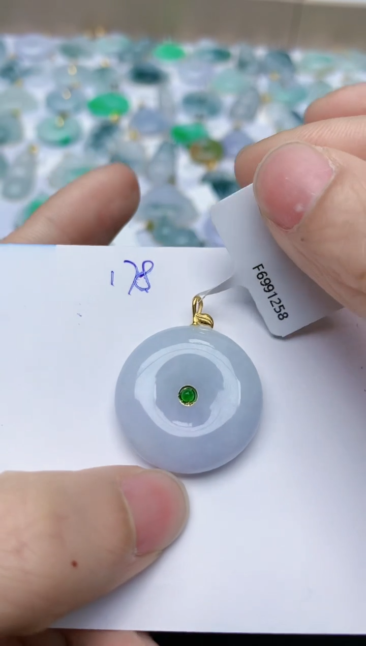 【闪购商品】翡翠颈饰18K金镶嵌天然翡翠A货    178