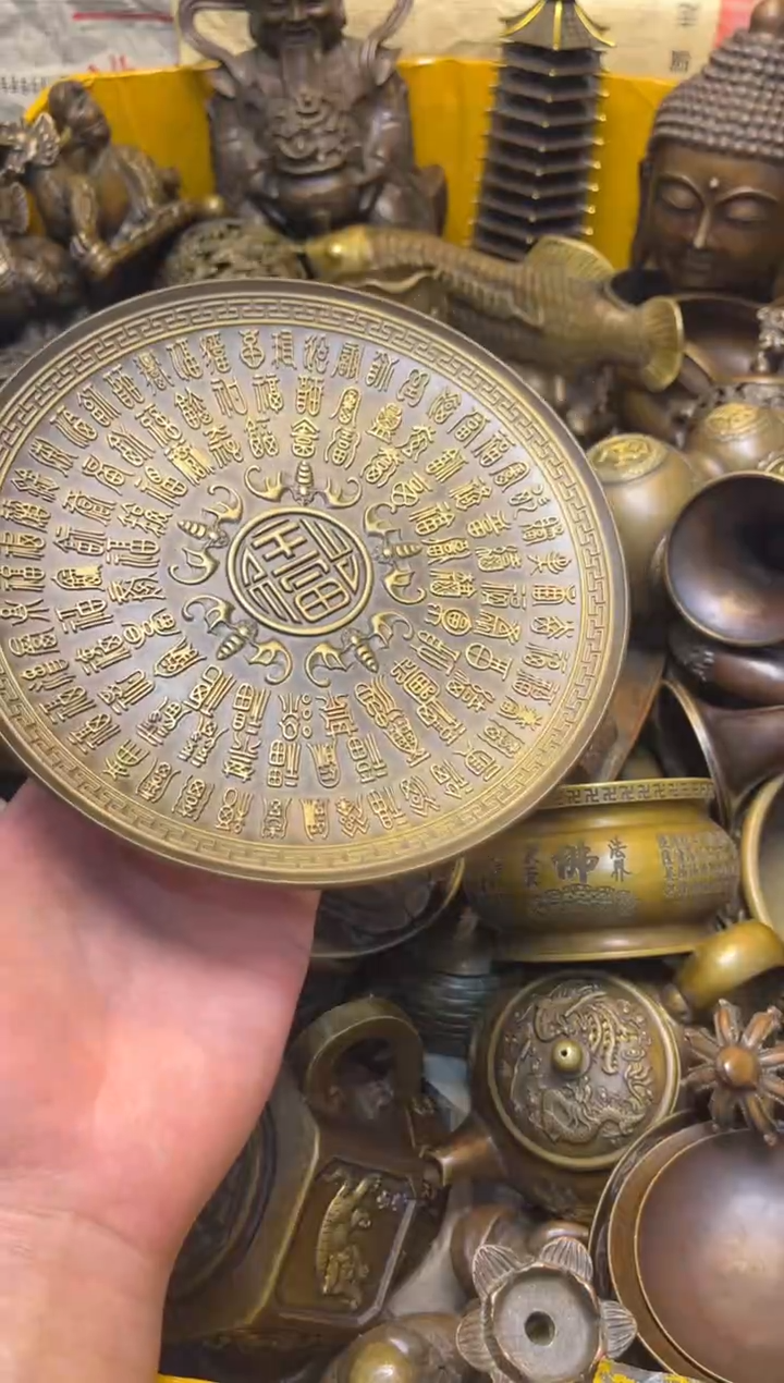 精美铜器，点击下单