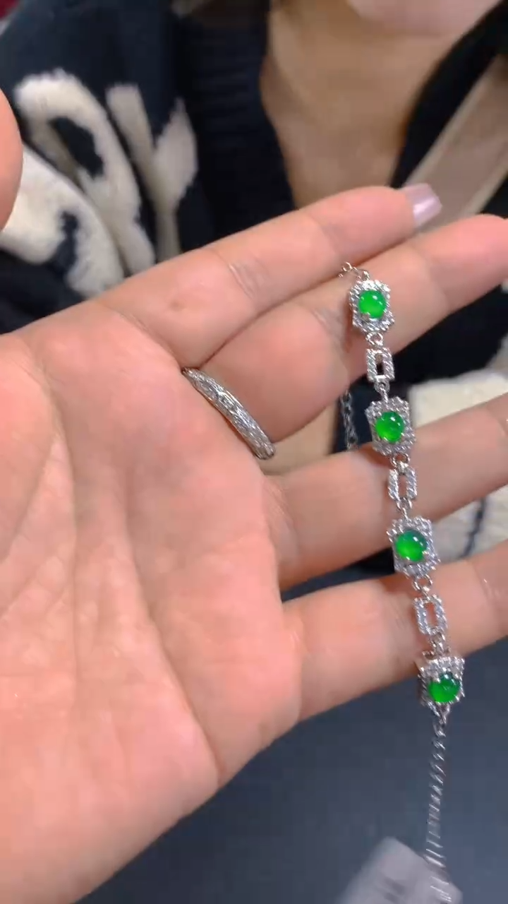 【闪购商品】翡翠手链未镶嵌0447493370多样性发其一