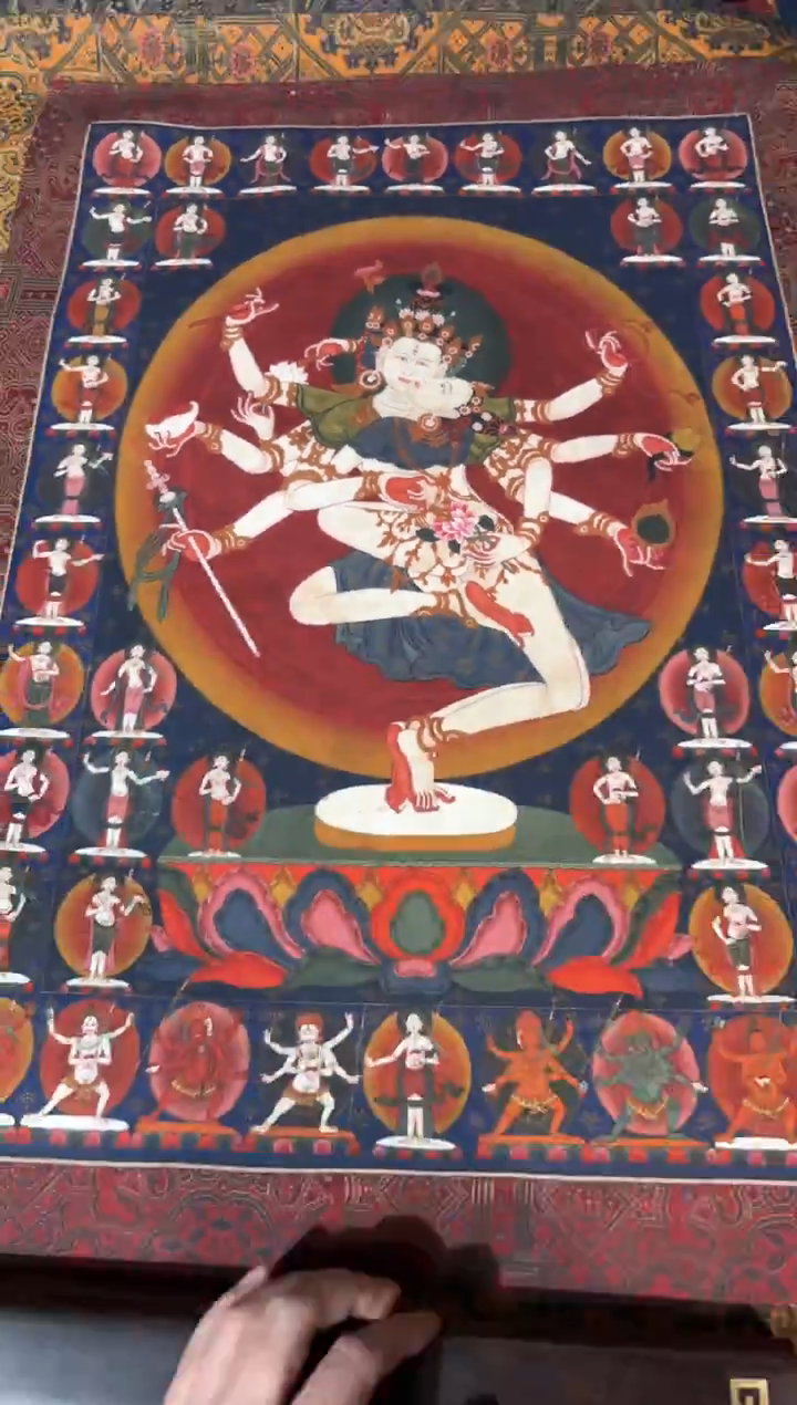 卷轴画龙妹的唐卡tk16