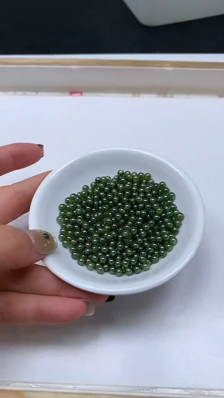 未镶嵌散珠红宝石M459 绿 宝石4mm10个9.9元