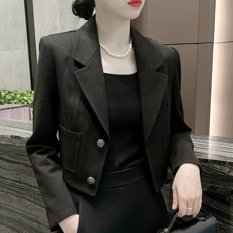 GIRDEAR/哥弟显瘦气质时尚廓形短款百搭黑色西装外套女1400754