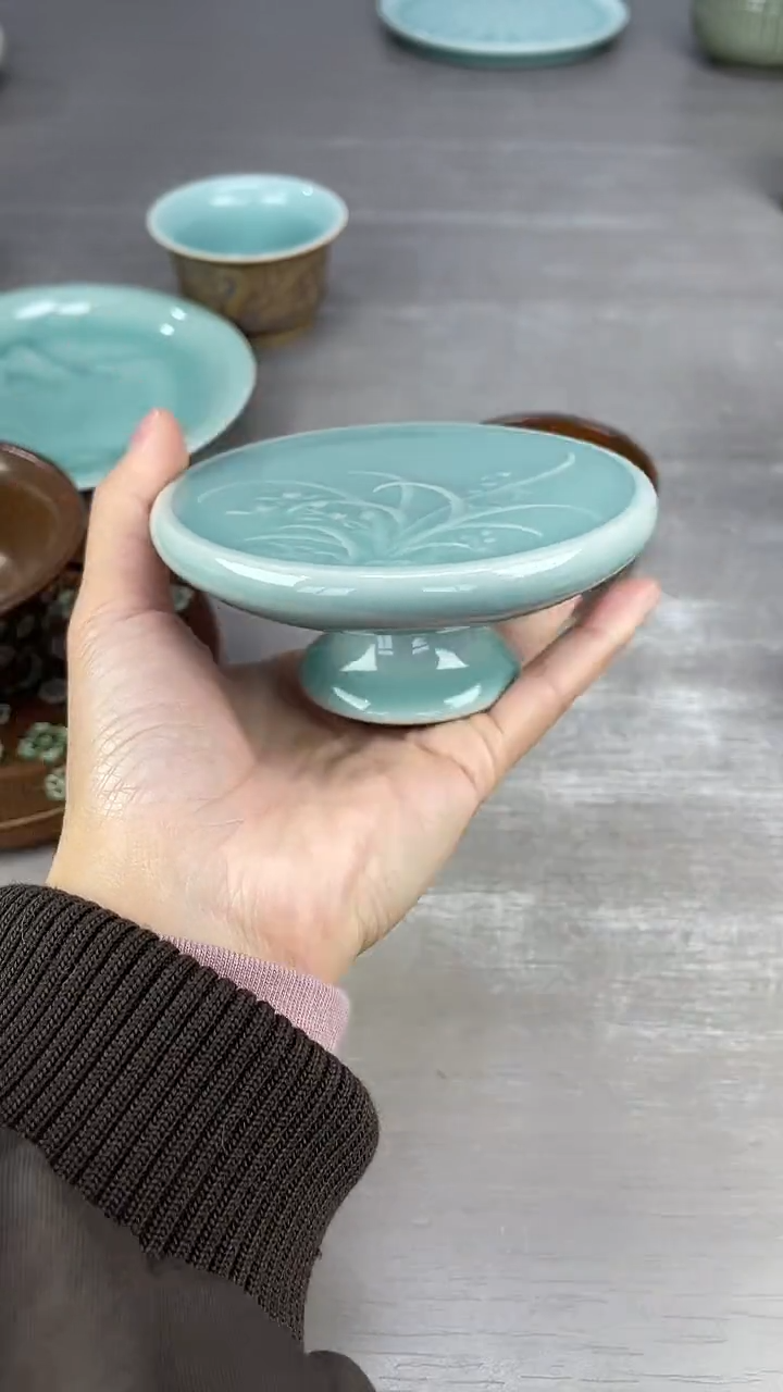 青瓷仓储清仓福利