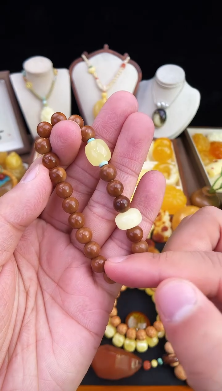 琥珀未镶嵌珠宝奇石柒月