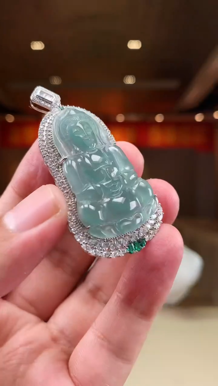 【闪购商品】翡翠颈饰未镶嵌        *692