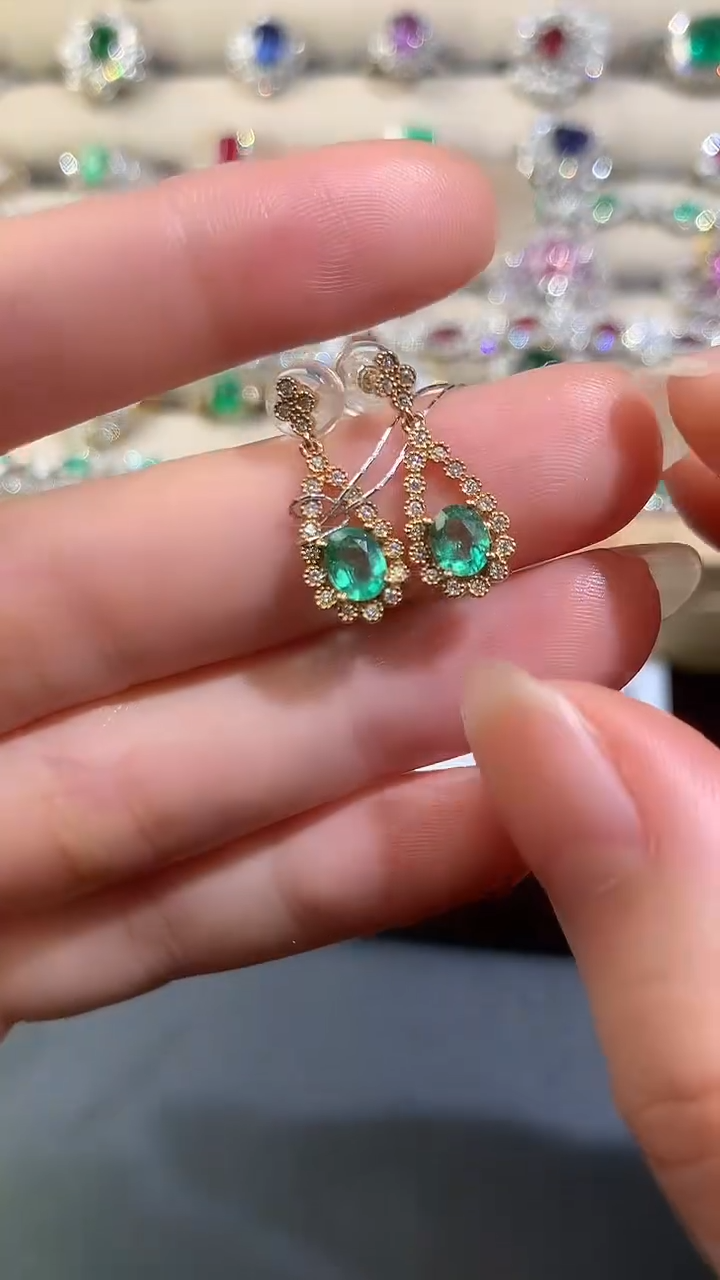 18K金镶嵌耳饰祖母绿D312|1999