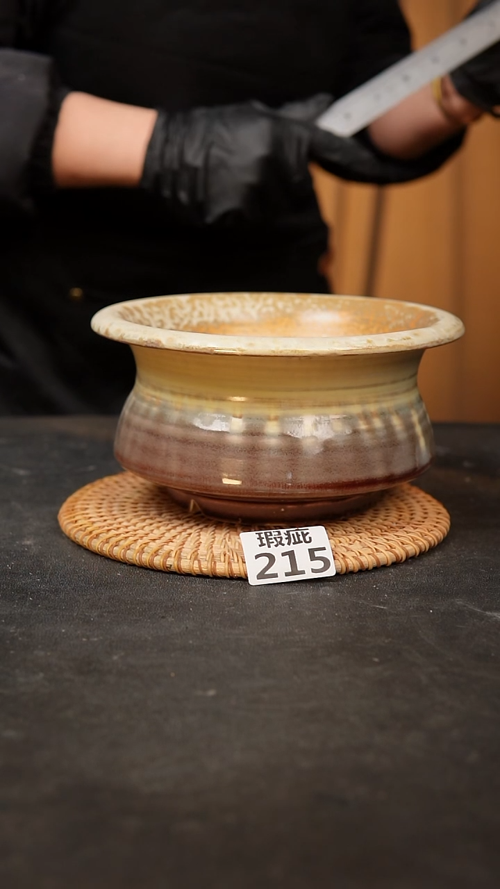 【闪购商品】瓷片 215泥泥手工花盆口15.5高10