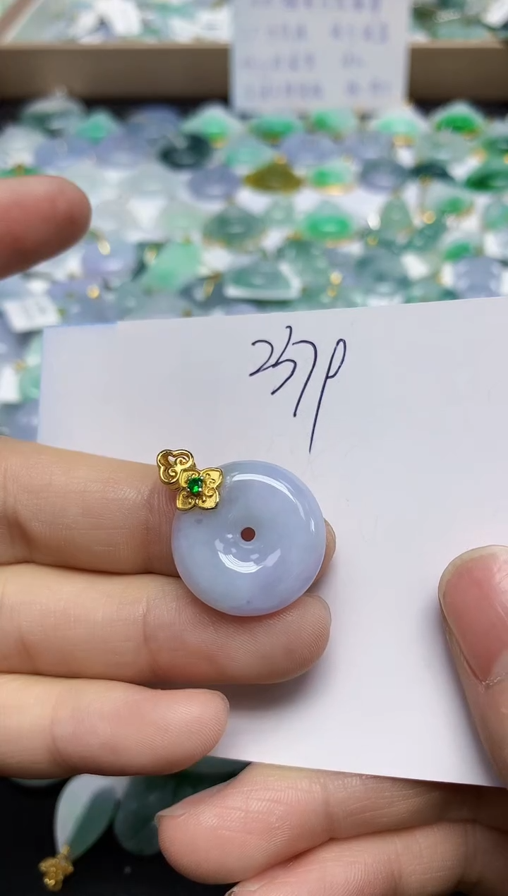 翡翠未镶嵌颈饰天然缅甸翡翠A货