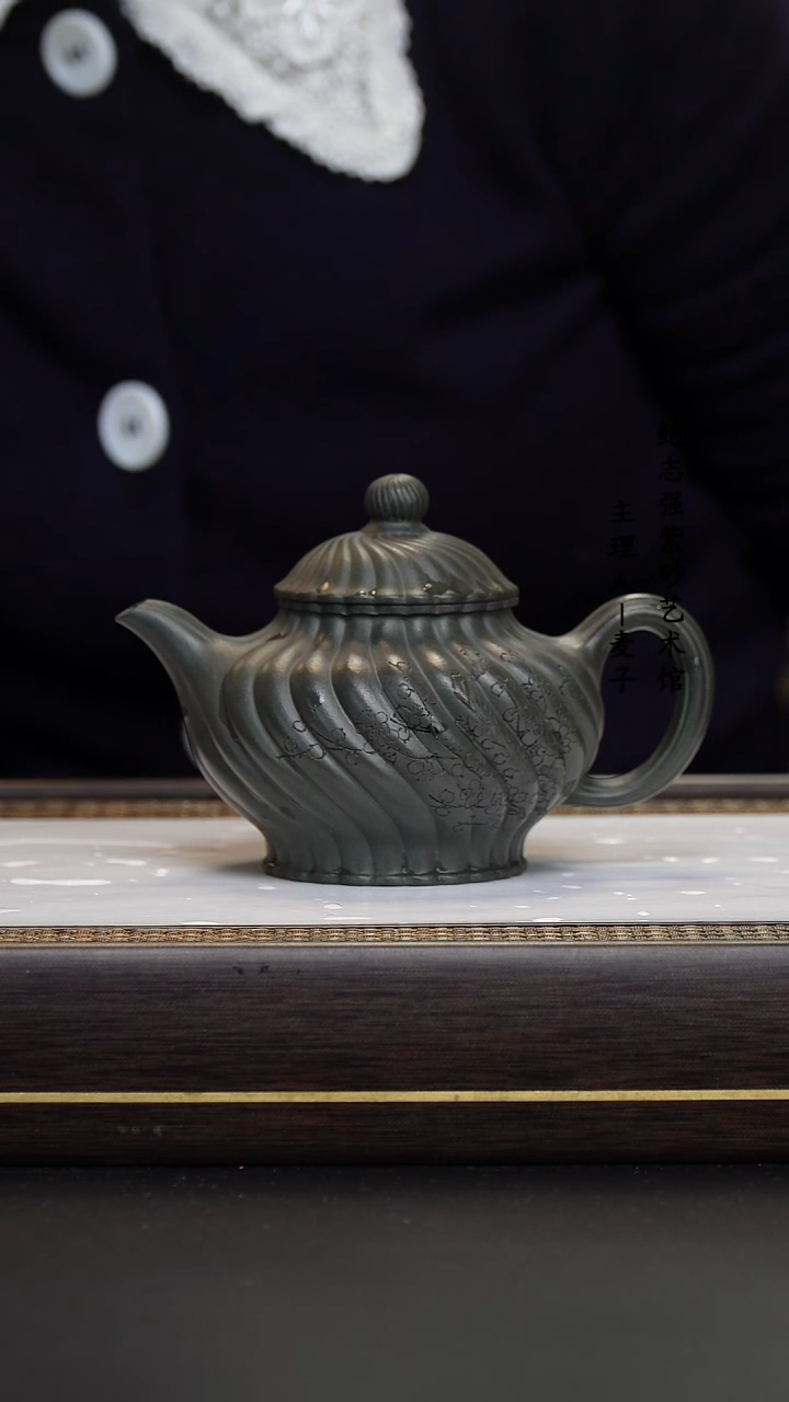 【闪购商品】紫砂茶壶九龄君子兰 筋纹掇只