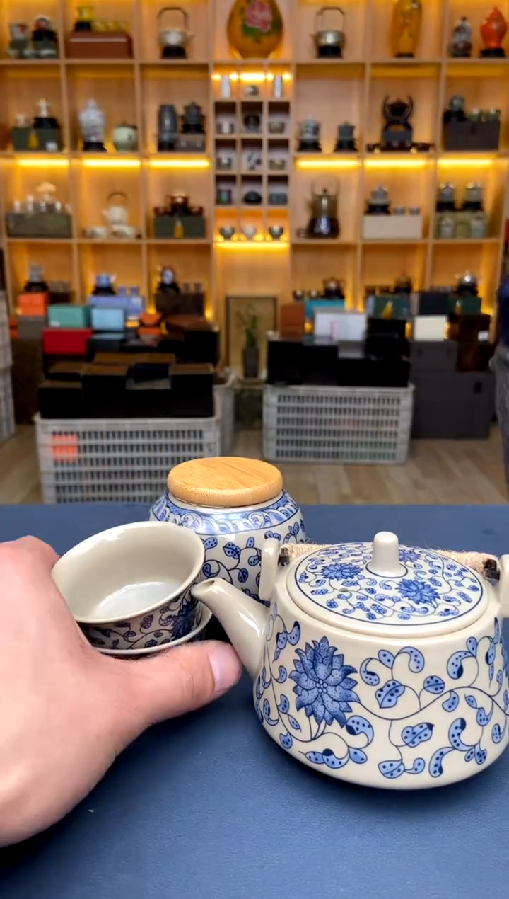 【闪购商品】撤柜高货，价格随便开@@F233