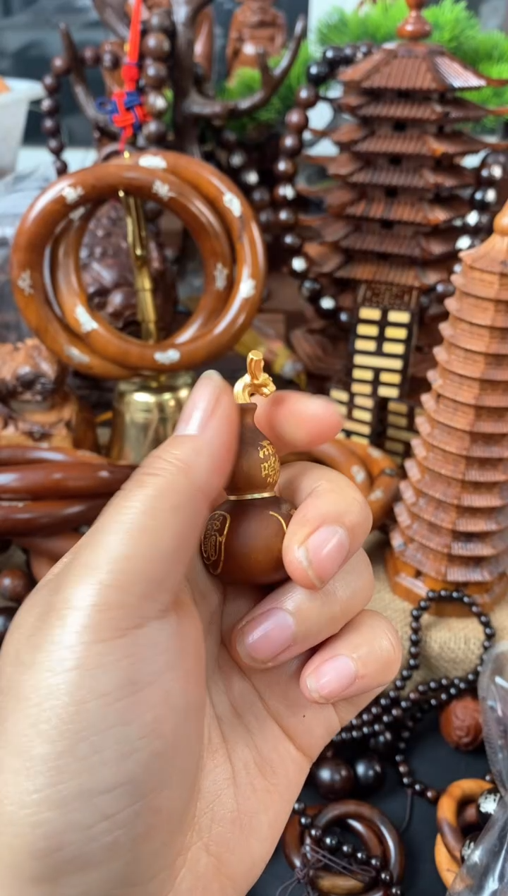 【闪购商品】木枣木微瑕龙头开口葫芦描金3个