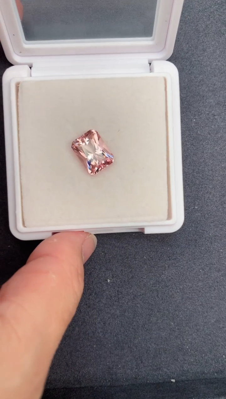 【闪购商品】绿柱石（摩根石）裸石未镶嵌5.4ct摩根石