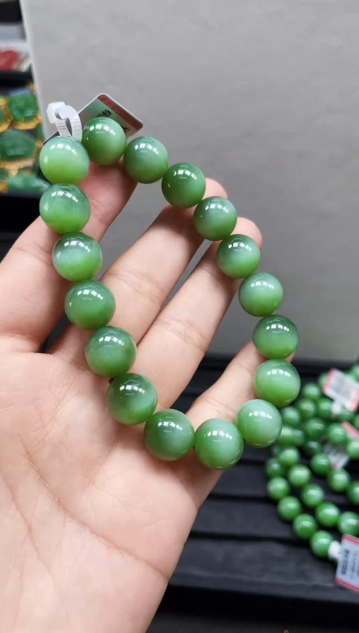 【闪购商品】和田玉未镶嵌手串12MM 多样性发一S1528