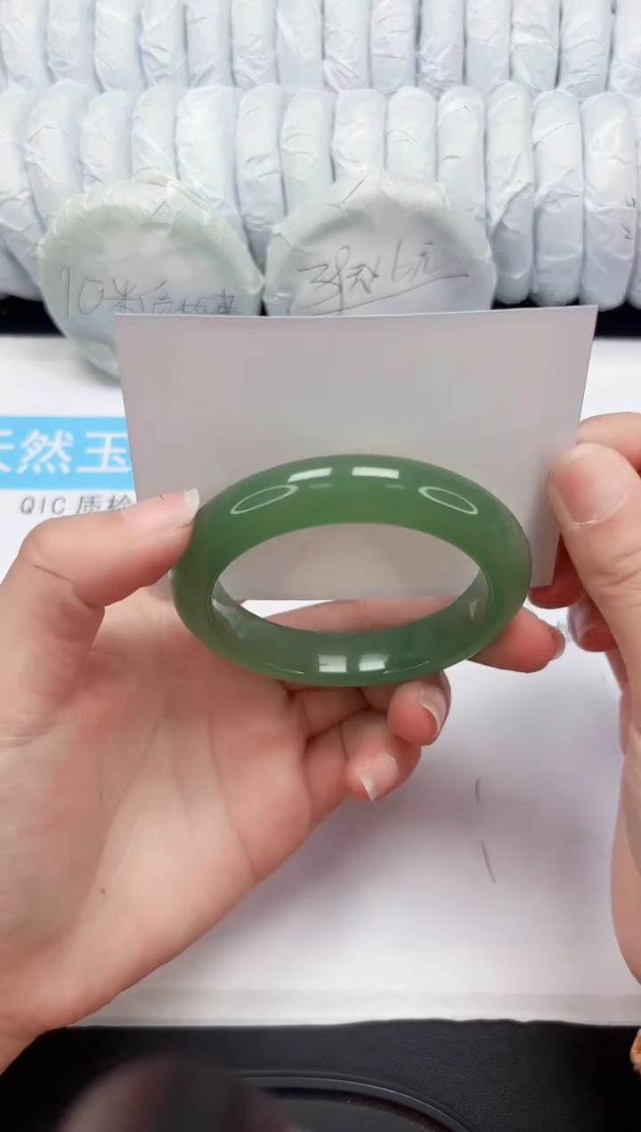 【闪购商品】石英质玉手镯未镶嵌177-60