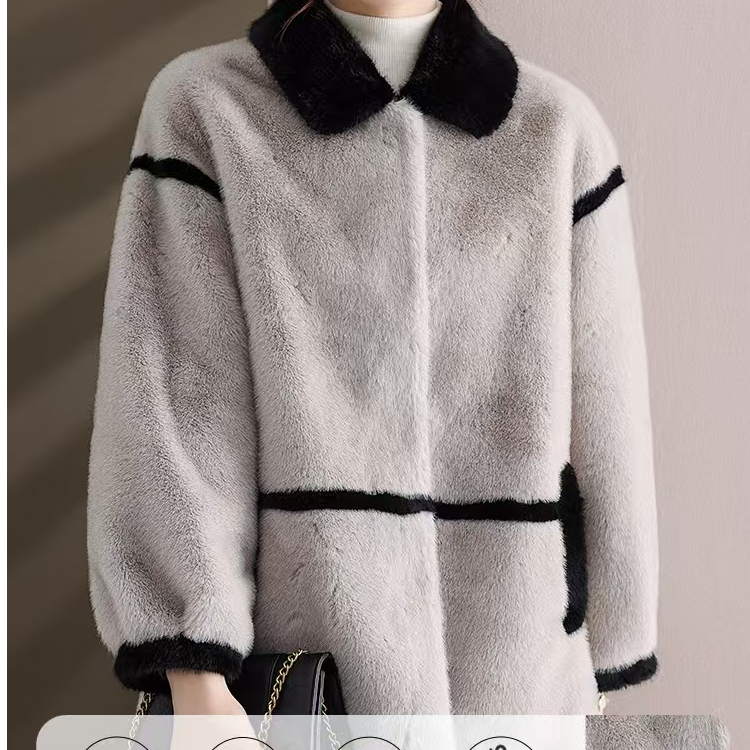 2302皮毛一体妈妈外套时尚气质女外春秋轻奢秋冬女士女款宽松翻领