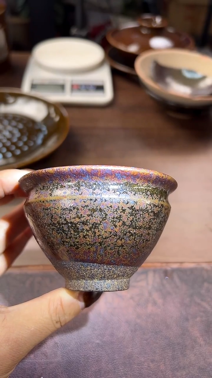 粗泥紫金色的主人杯