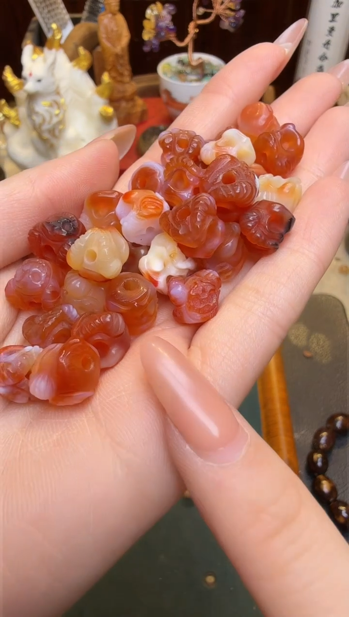 【闪购商品】南红玛瑙1未镶嵌南红大鹏9mm随机多样性发其一