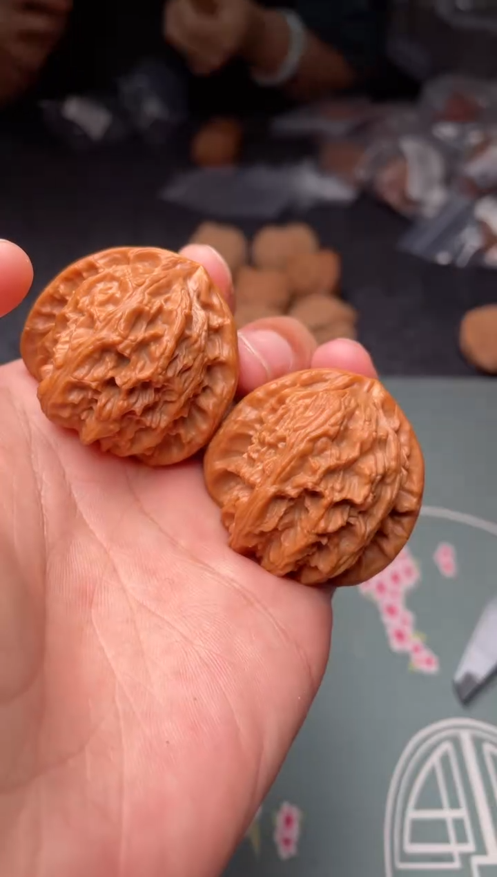 把件文玩核桃a167  白狮子 39尺