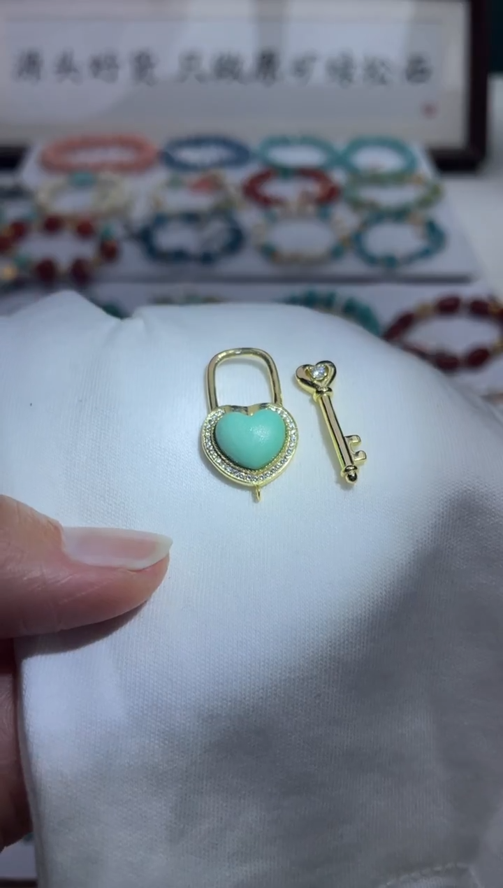 未镶嵌绿松石珠宝奇石19