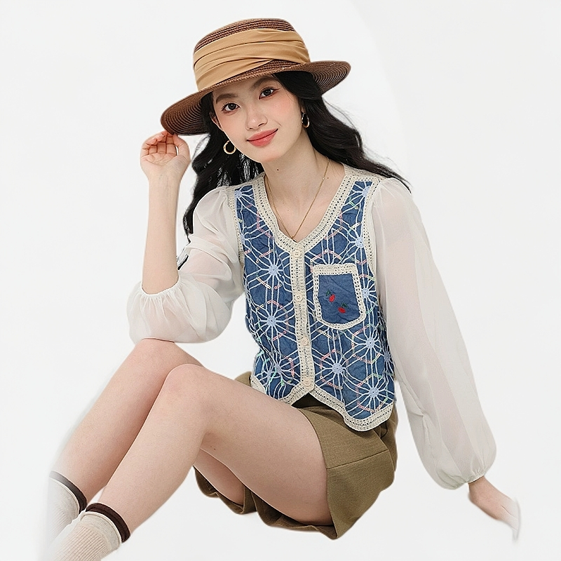 名族风v领刺绣上衣女2025春季新款小个子短款假两件长袖衬衫