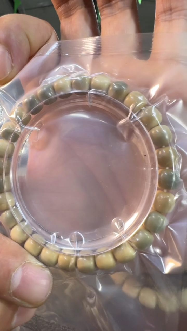 白玉菩提手串M340实物为准