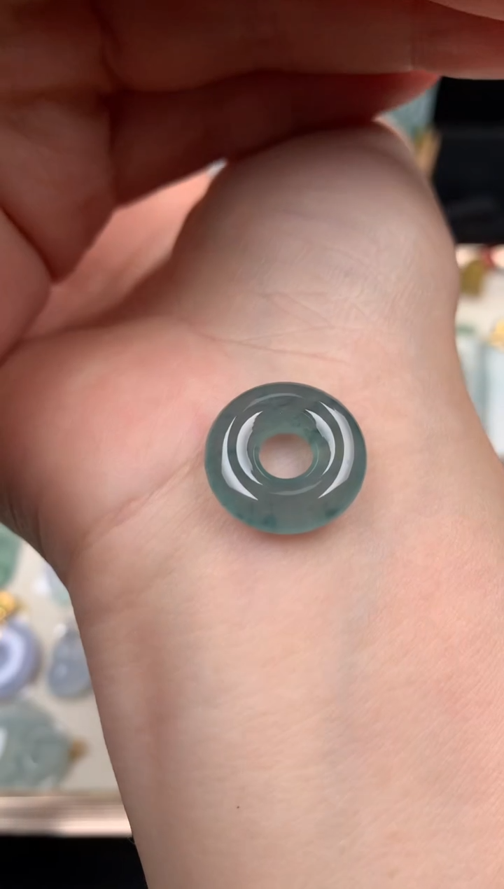 吊坠(不含链)未镶嵌翡翠吊坠