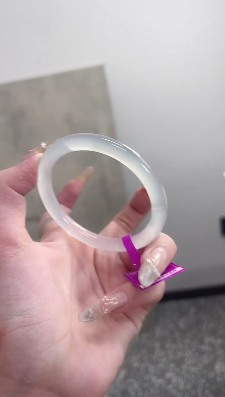 【闪购商品】玛瑙/玉髓手镯未镶嵌56-57圈 需要包容圆条