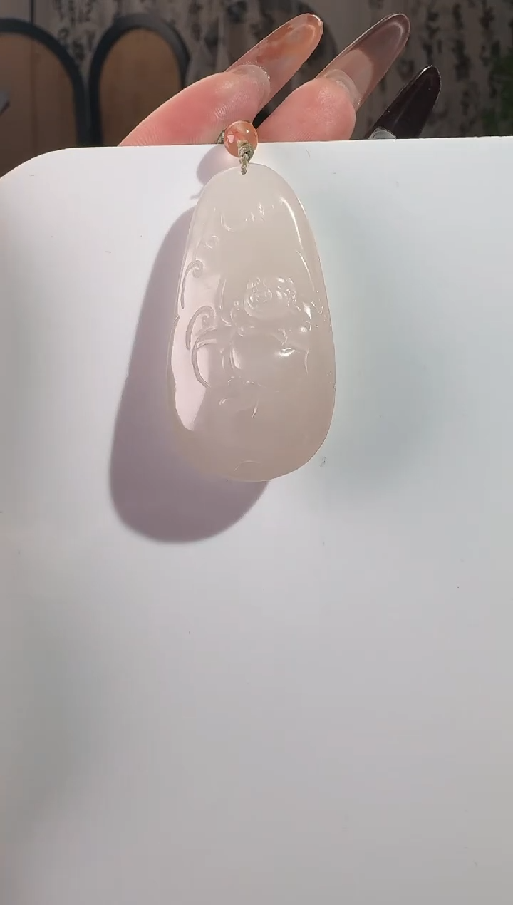 颈饰未镶嵌和田玉藕粉佛牌