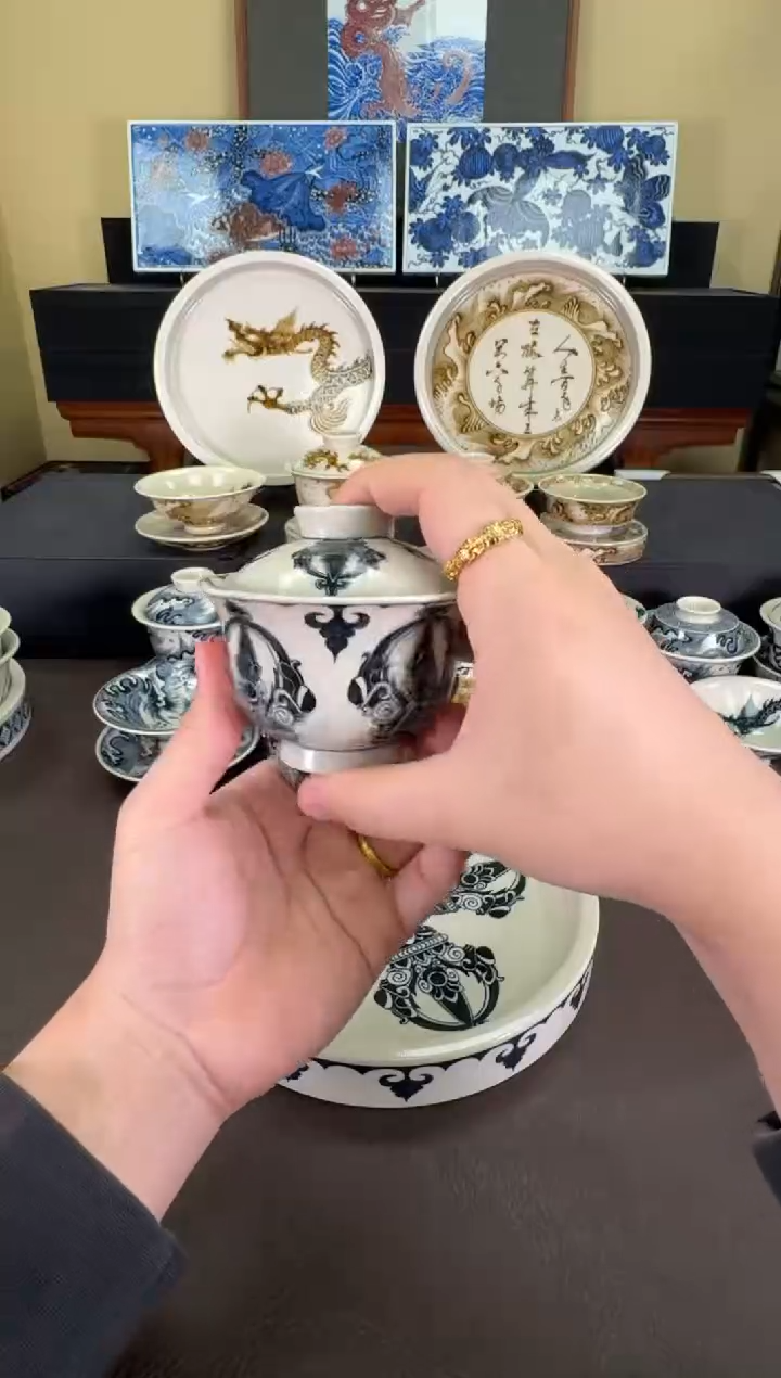 【闪购商品】二号釉金刚杵纹盖碗