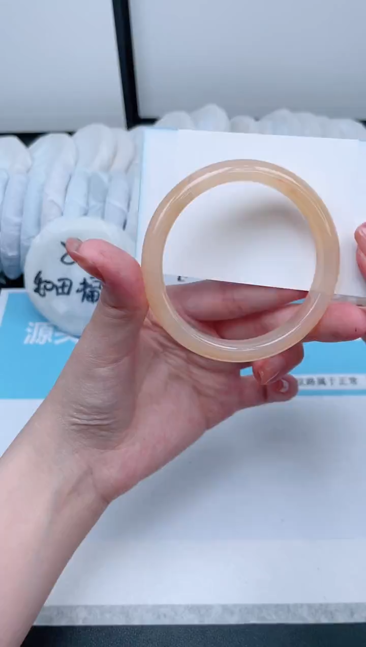 【闪购商品】石英质玉手镯未镶嵌29